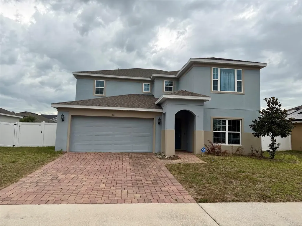 911 Avenal Lane Davenport FL 33837