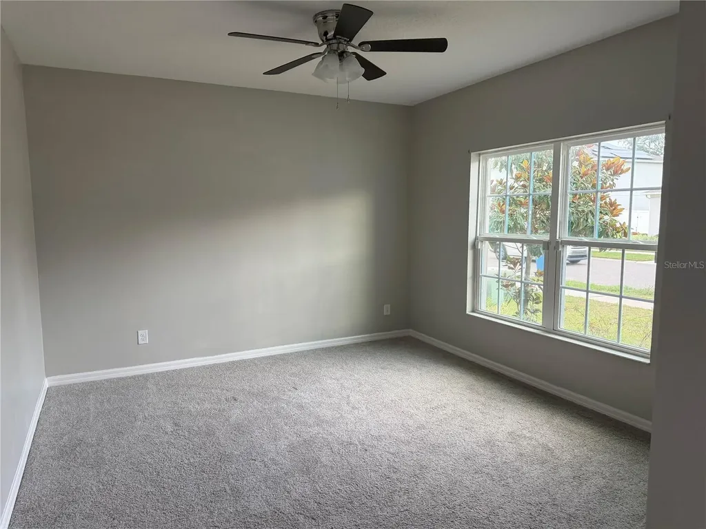 911 Avenal Lane Davenport FL 33837