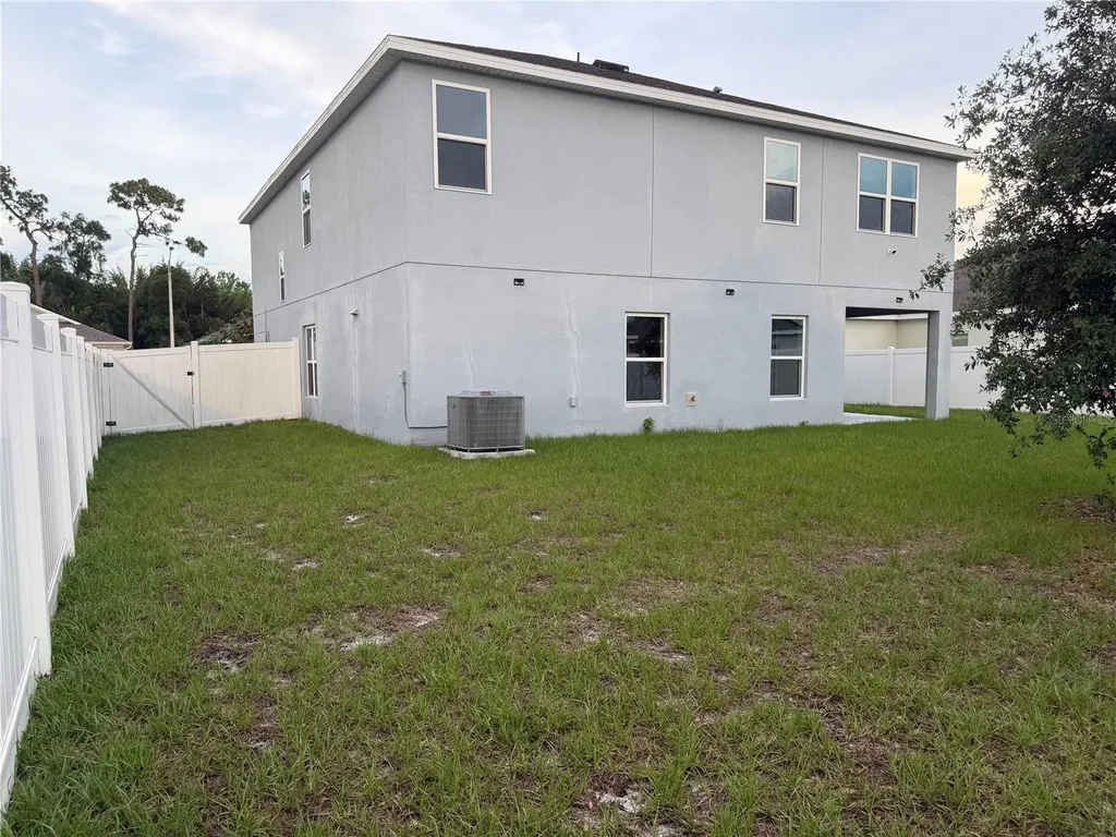 911 Avenal Lane Davenport FL 33837