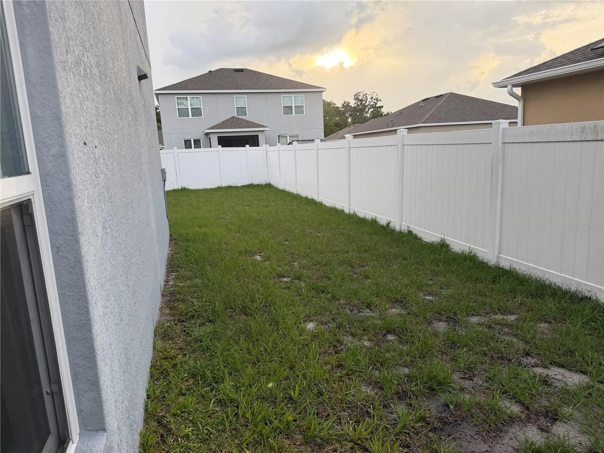 911 Avenal Lane Davenport FL 33837