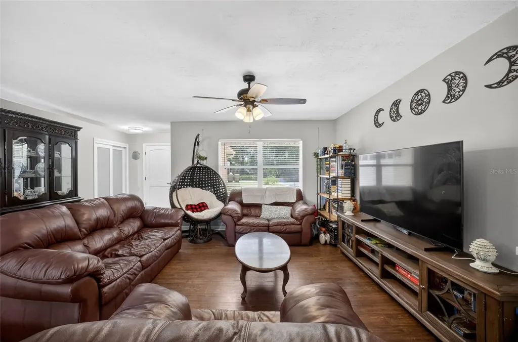 36435 Via Marcia Fruitland Park FL 34731