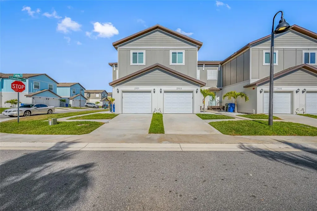 3301 Whitney Road Clearwater FL 33760