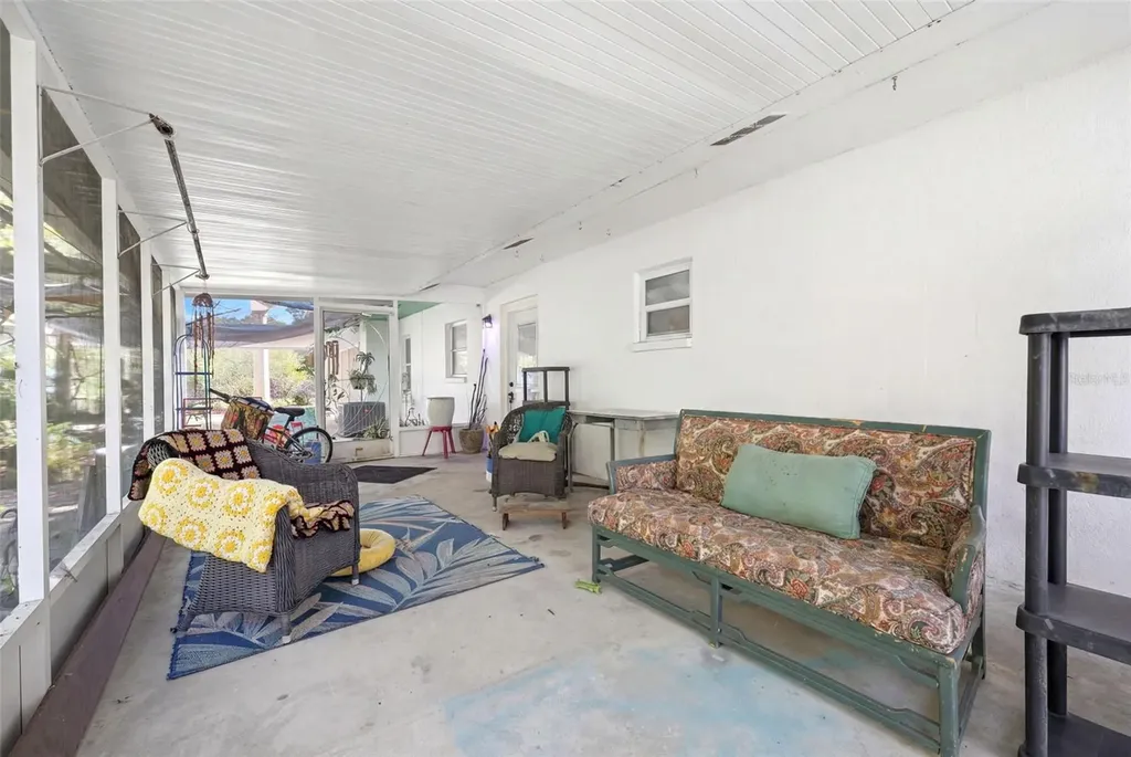 9116 Lakeview Drive New Port Richey FL 34654