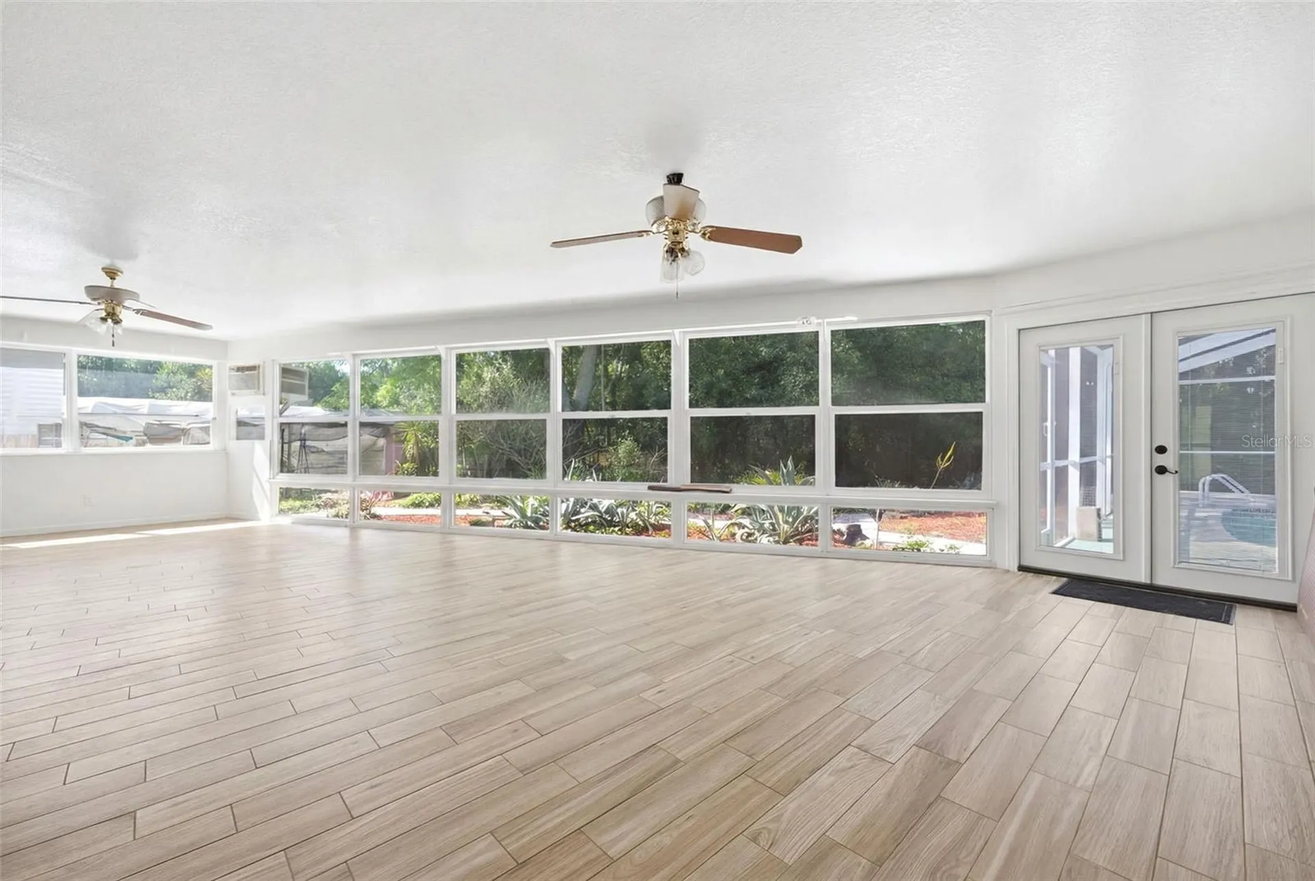 9116 Lakeview Drive New Port Richey FL 34654