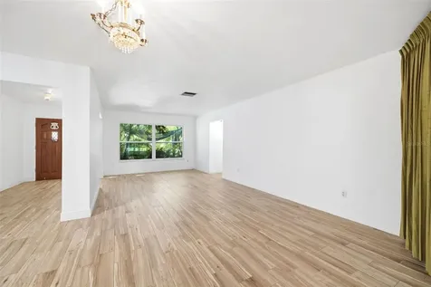 9116 Lakeview Drive New Port Richey FL 34654