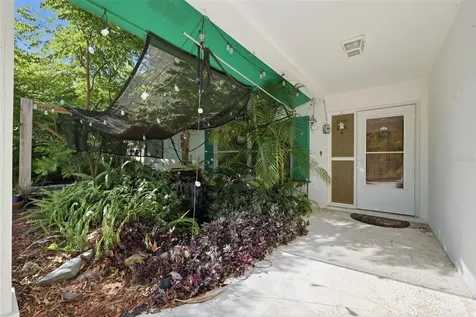 9116 Lakeview Drive New Port Richey FL 34654