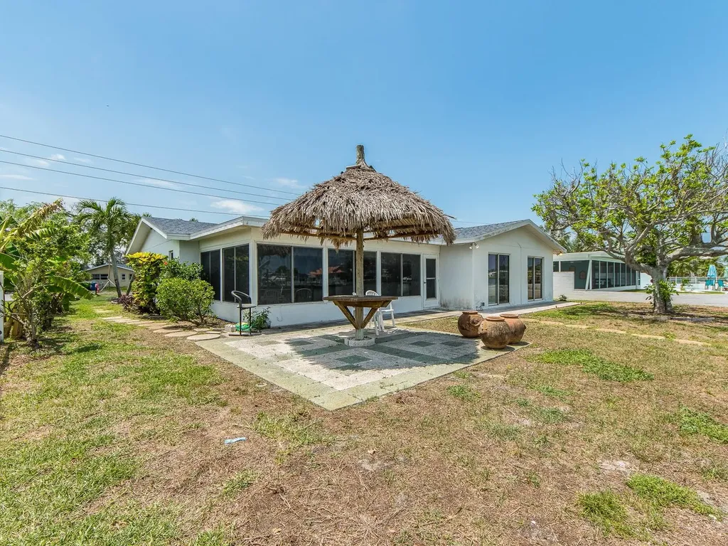 720 115th Avenue Treasure Island FL 33706