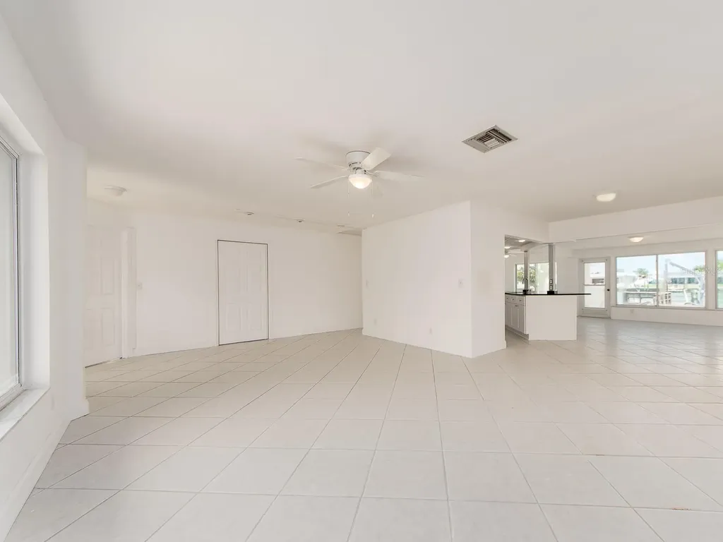 720 115th Avenue Treasure Island FL 33706