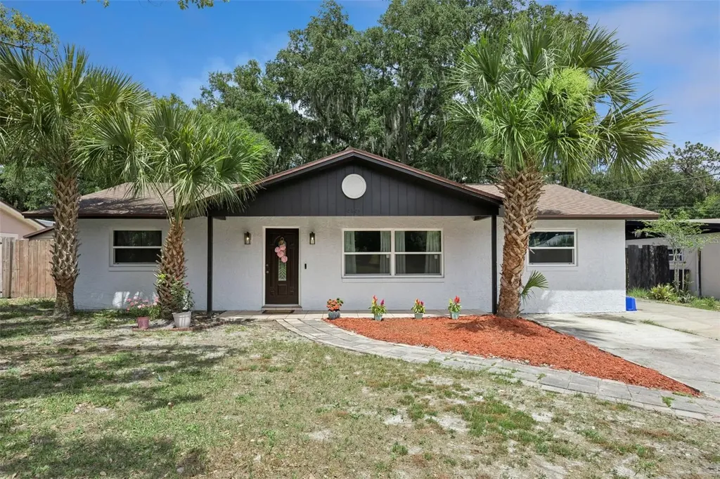 2825 S Park Avenue Sanford FL 32773