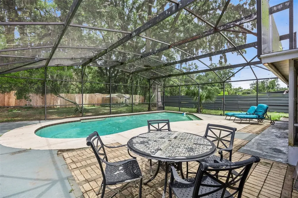 2825 S Park Avenue Sanford FL 32773