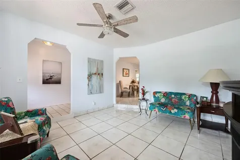 2825 S Park Avenue Sanford FL 32773