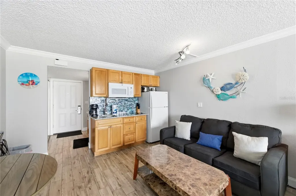 9980 Gulf Boulevard St Petersburg FL 33706