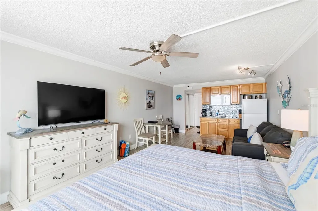 9980 Gulf Boulevard St Petersburg FL 33706