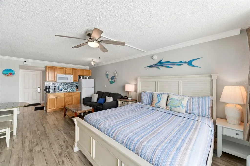 9980 Gulf Boulevard St Petersburg FL 33706