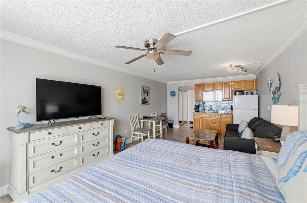 9980 Gulf Boulevard St Petersburg FL 33706