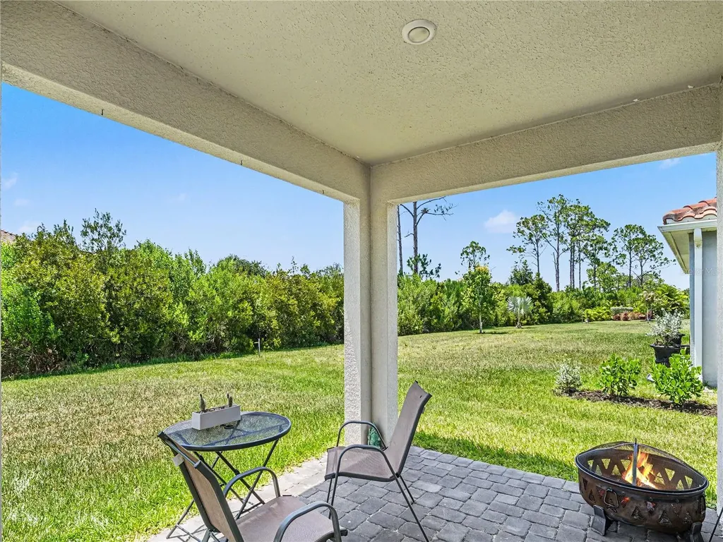 293 Daylily Boulevard Nokomis FL 34275