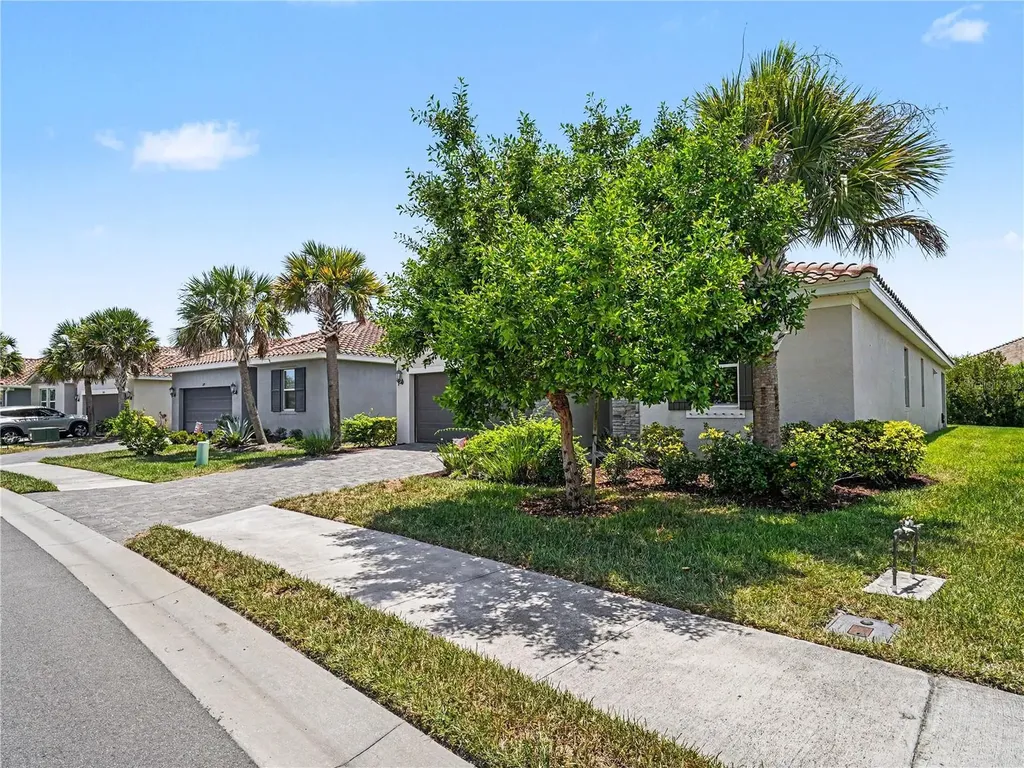 293 Daylily Boulevard Nokomis FL 34275