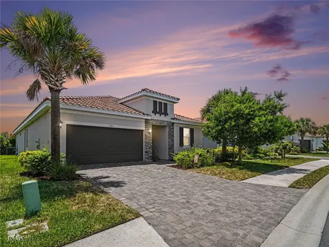 293 Daylily Boulevard Nokomis FL 34275