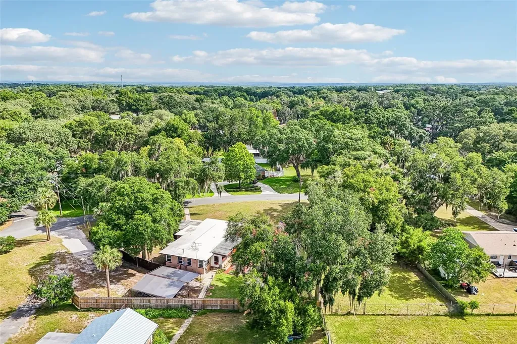 2936 Lake Joanna Drive Eustis FL 32726
