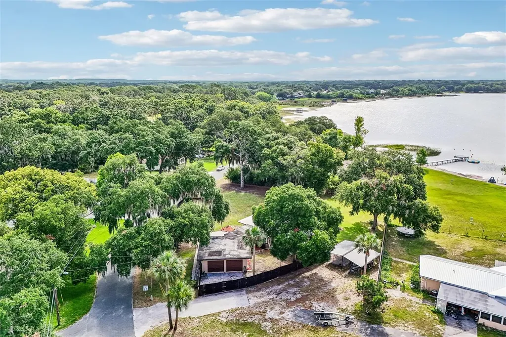 2936 Lake Joanna Drive Eustis FL 32726