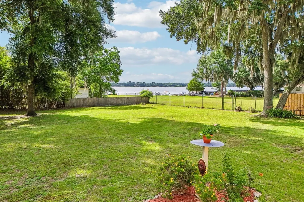 2936 Lake Joanna Drive Eustis FL 32726