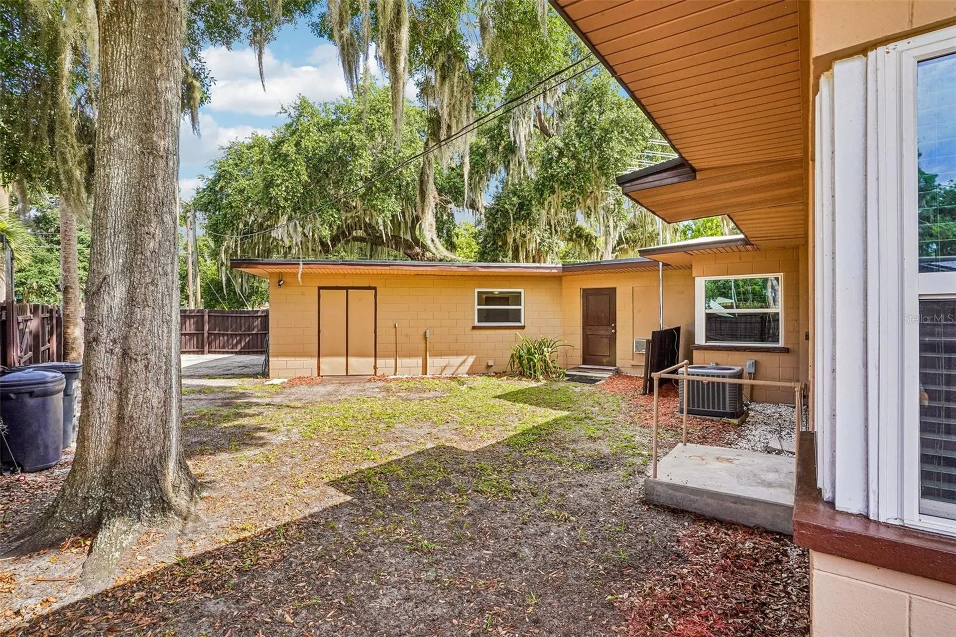2936 Lake Joanna Drive Eustis FL 32726
