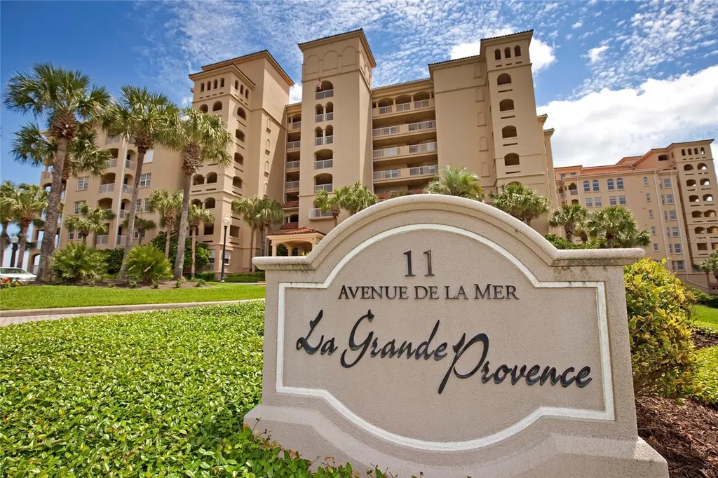 11 Avenue De La Mer Palm Coast FL 32137