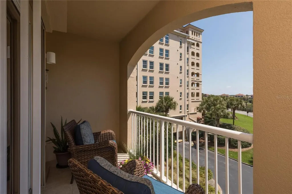 11 Avenue De La Mer Palm Coast FL 32137