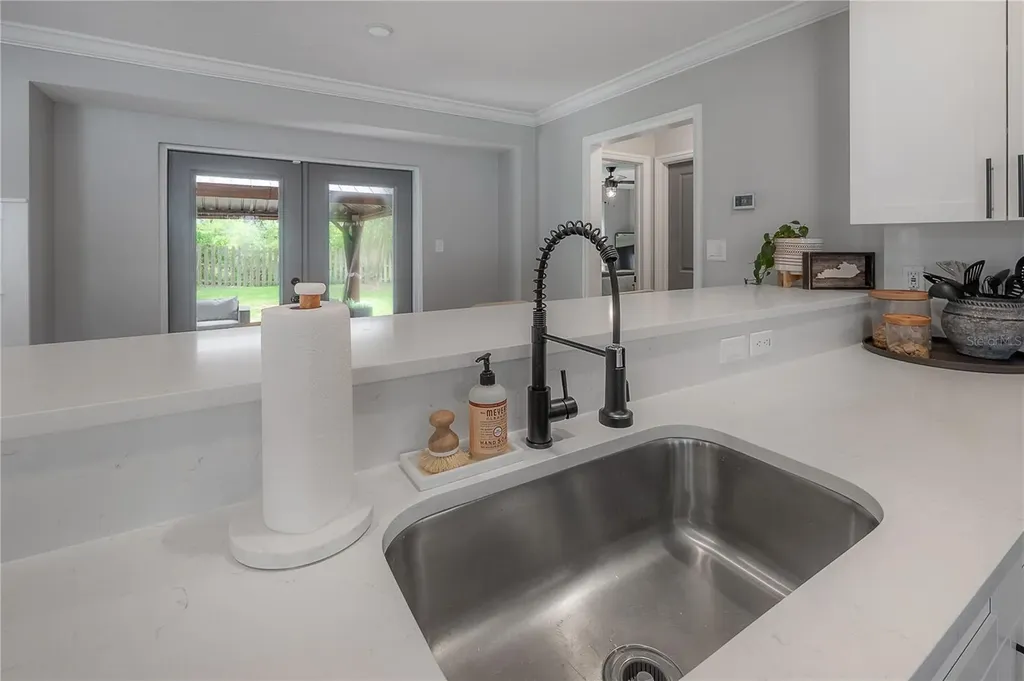 608 Sunset Lane Lutz FL 33549