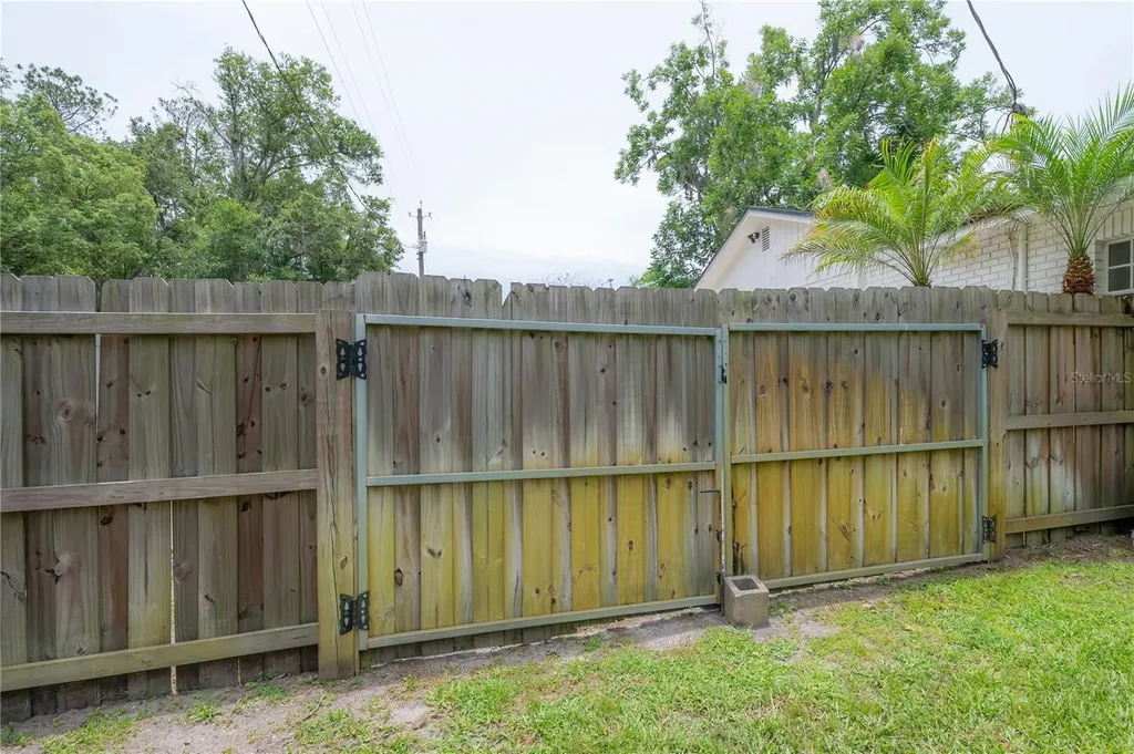 608 Sunset Lane Lutz FL 33549