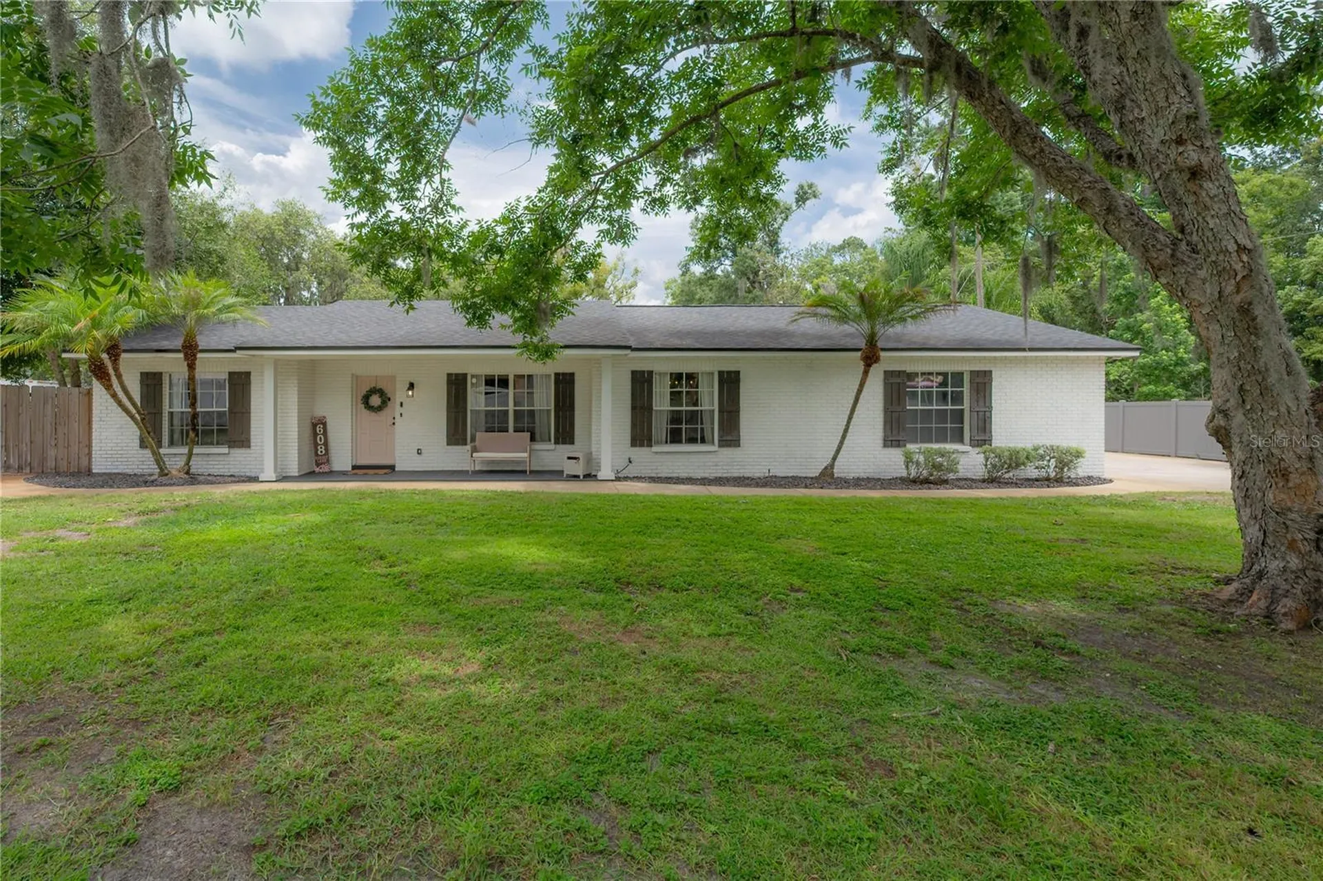 608 Sunset Lane Lutz FL 33549