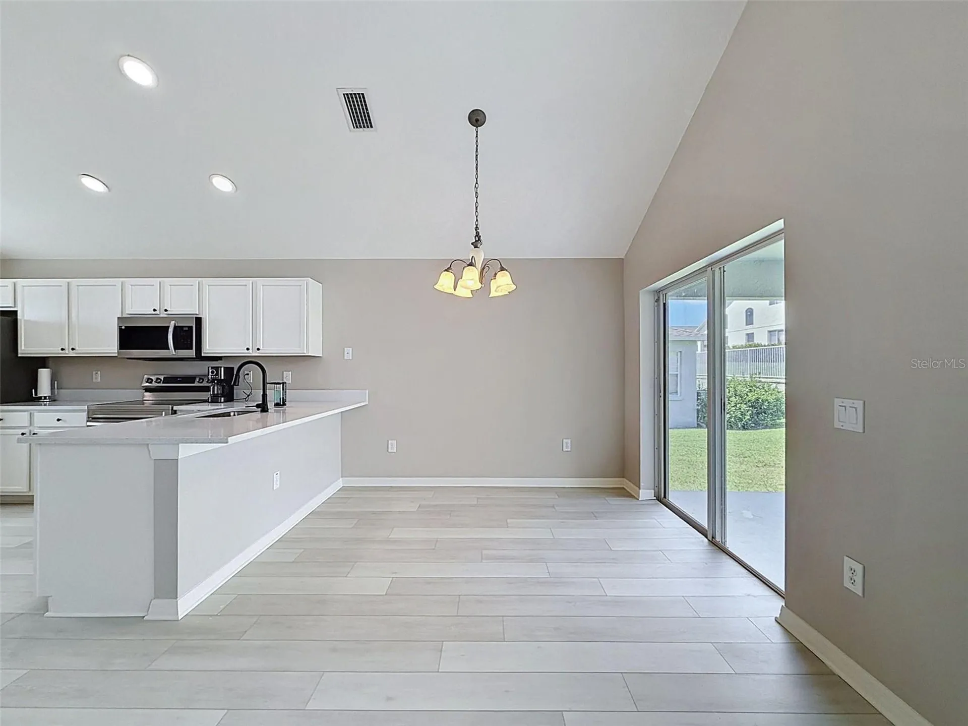 7848 Merchantville Circle Zephyrhills FL 33540