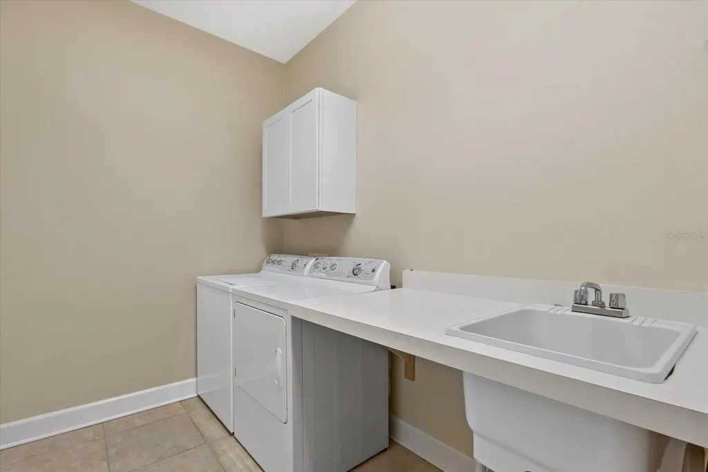 395 Capulet Drive Venice FL 34292