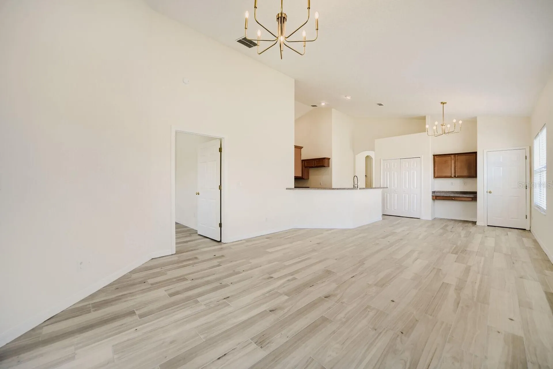 1126 Corvina Drive Davenport FL 33897