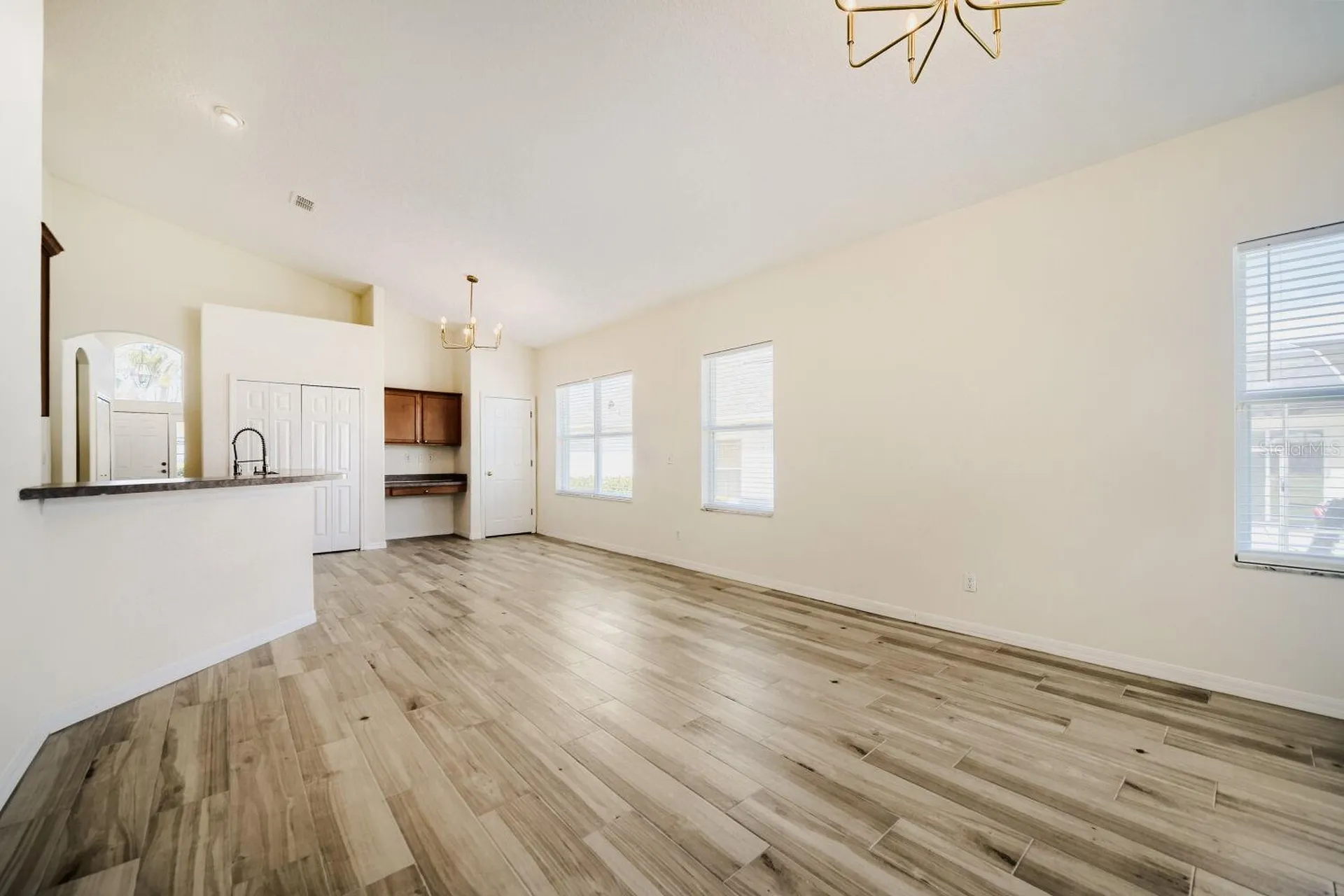 1126 Corvina Drive Davenport FL 33897
