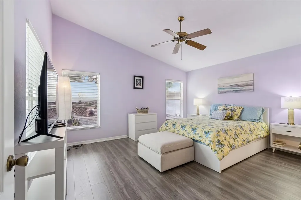 923 Hunter Lane Tarpon Springs FL 34689