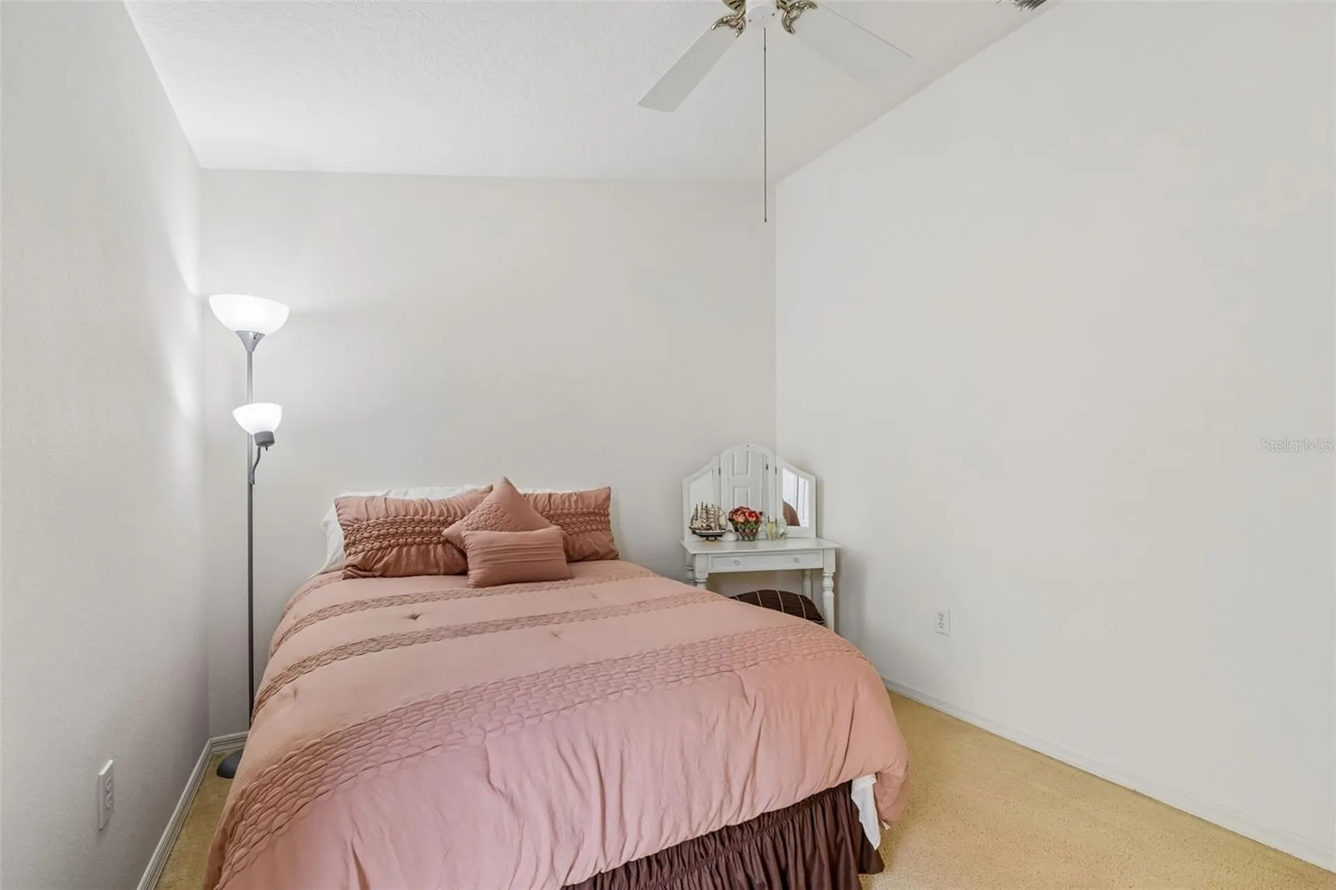 923 Hunter Lane Tarpon Springs FL 34689