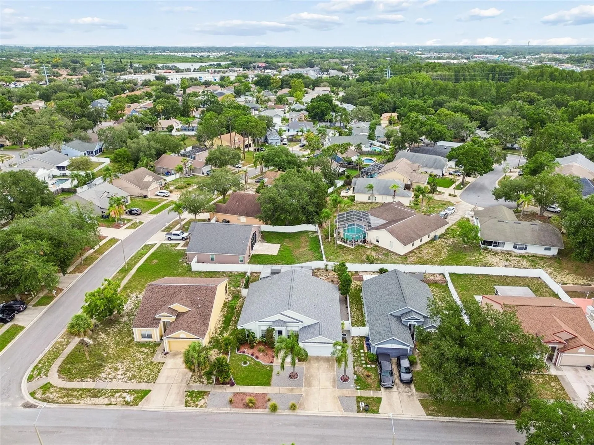 923 Hunter Lane Tarpon Springs FL 34689