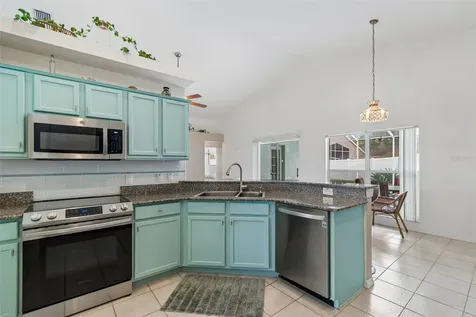 923 Hunter Lane Tarpon Springs FL 34689
