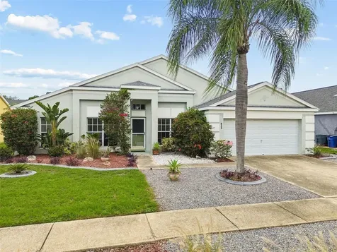 923 Hunter Lane Tarpon Springs FL 34689