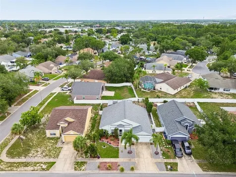 923 Hunter Lane Tarpon Springs FL 34689