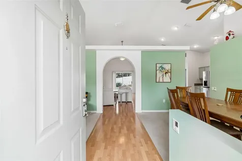 923 Hunter Lane Tarpon Springs FL 34689