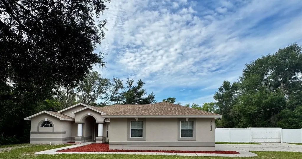 34336 Arbor Street Dade City FL 33523