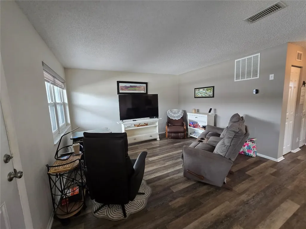 5967 Terrace Park Drive N St Petersburg FL 33709