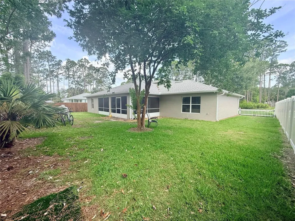18 Burning View Lane Palm Coast FL 32137