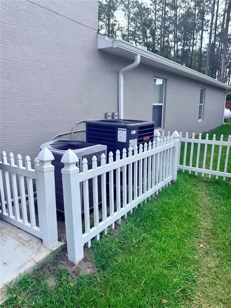 18 Burning View Lane Palm Coast FL 32137