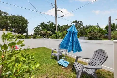 825 46th Street N St Petersburg FL 33713