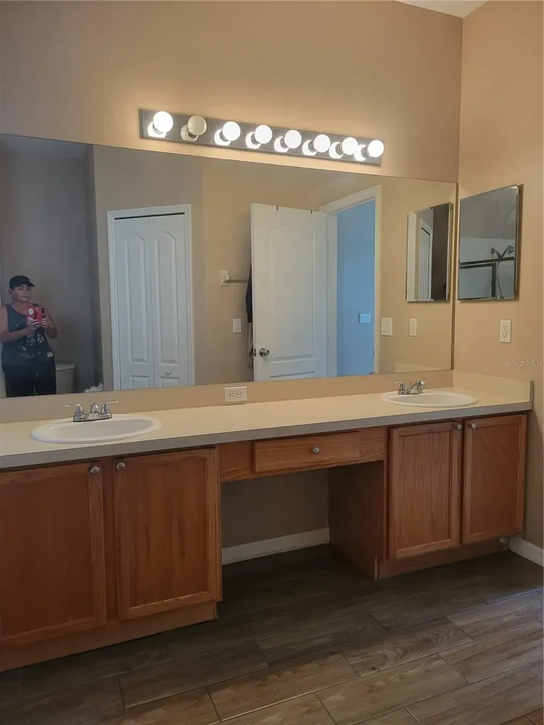 3213 Kingstown Court Orlando FL 32825