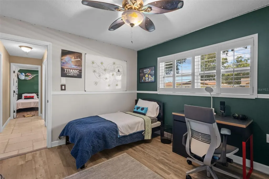 3046 Oak Cove Drive Clearwater FL 33759