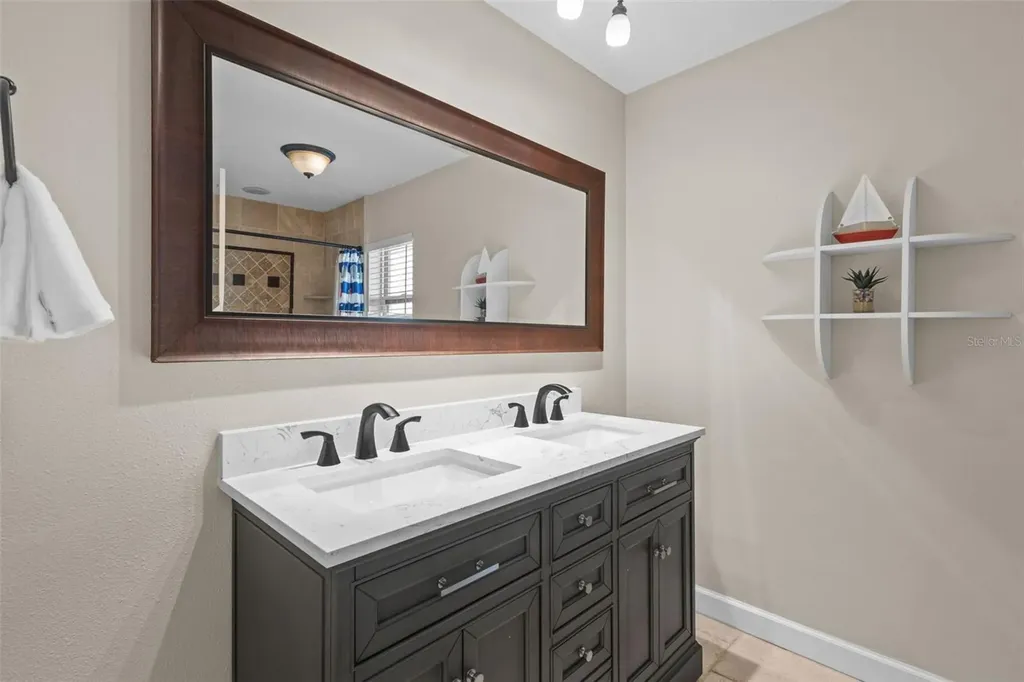 3046 Oak Cove Drive Clearwater FL 33759